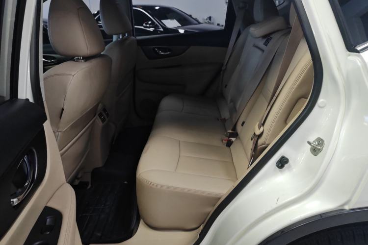 Used Nissan X-Trail 2014 2.0L CVT Comfort Edition 2WD
