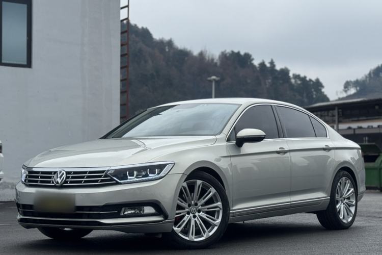 Used Volkswagen Magotan 2018 330TSI DSG Advanced Model