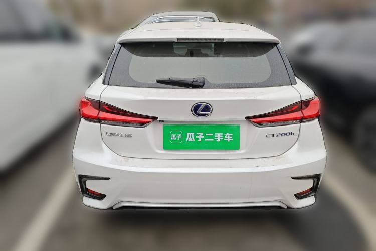 Used Lexus CT 2017 CT200h Comfort Edition Monochrome China VI
