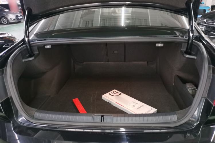 Used Volkswagen Magotan 2018 330TSI DSG Luxury Model
