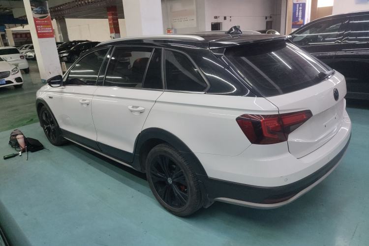 Used Volkswagen C-TREK 2018 230TSI DSG Luxury Model
