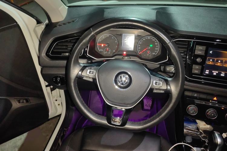 Used Volkswagen T-ROC 2019 280TSI DSG Two-Wheel Drive Comfort Version China VI Standard
