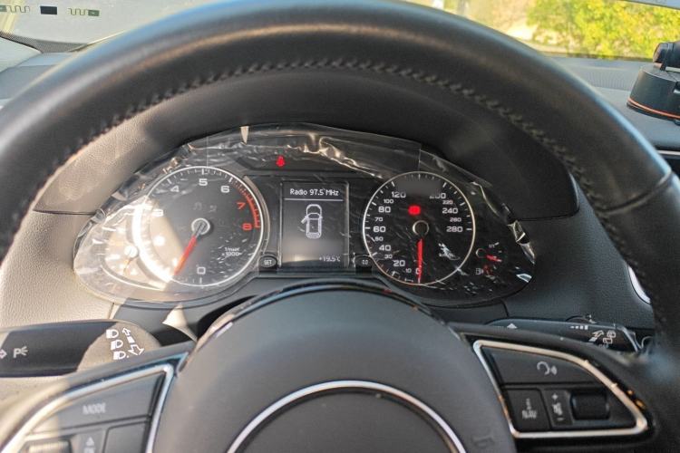 Used Audi Q5 2018 Collector's Edition 40 TFSI Ambition Model
