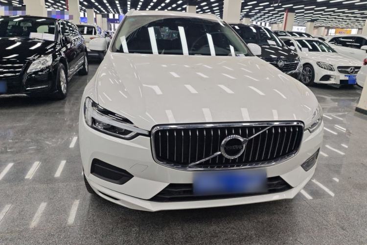 Used Volvo XC60 2019 T5 4x4 Zhiyuan Edition China VI Standard
