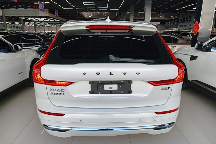 Used Volvo XC60 2022 B5 4x4 Zhiyi Luxury Edition
