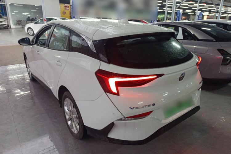 Used Buick Velite 6 2023 Revised Version 430 km Range – Commuter Edition