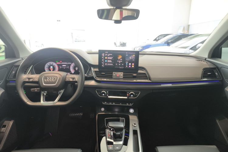 Used Audi Q5L 2022 40T Fashionable and Dynamic Model
