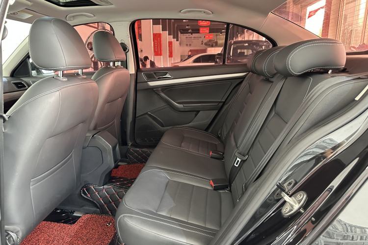 Used Volkswagen Lavida 2017 230TSI DSG Comfort Edition
