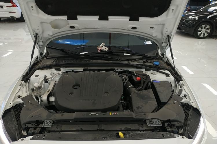 Used Volvo S60 2025 B4 Zhiyuan Luxury Edition
