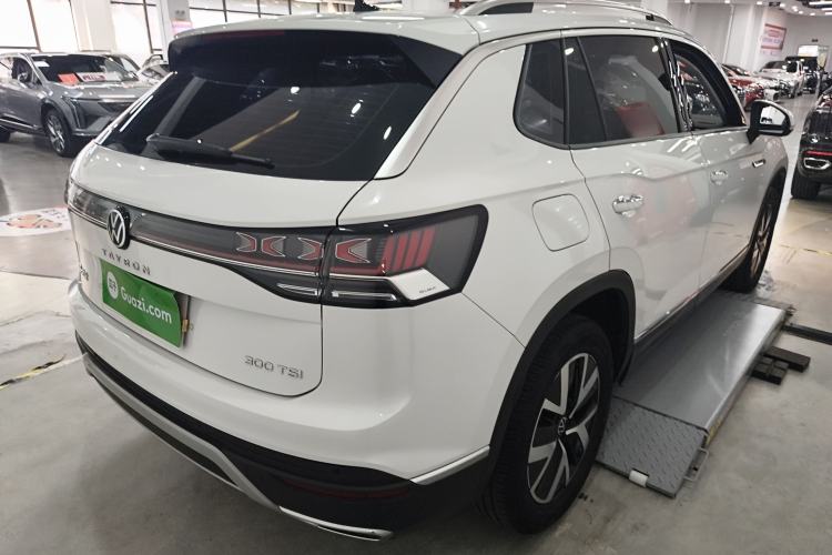 Used Volkswagen Tayron 2024 300TSI Two-Wheel-Drive Luxury Plus Advanced Version
