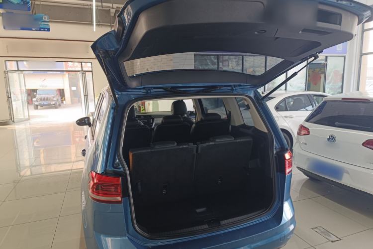 Used Volkswagen Touran 2018 Volkswagen Touran L 280TSI DSG Comfort Edition 7-seater