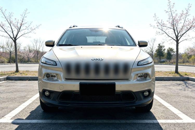 Used  Cherokee 2016 2.4L Leading Edition
