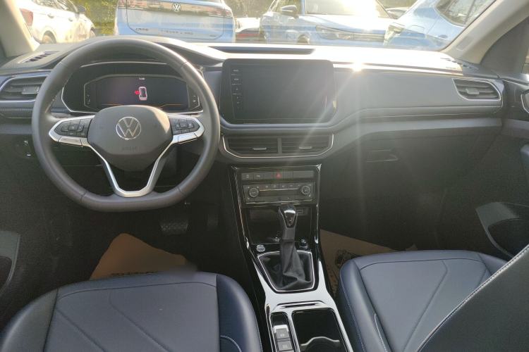 Used Volkswagen Tharu 2025 NewRui 300TSI Prestige Edition
