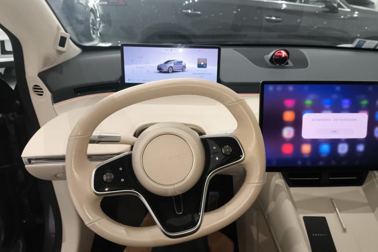 Used Hima Luxeed R7 2024 All-Electric 667 km Max