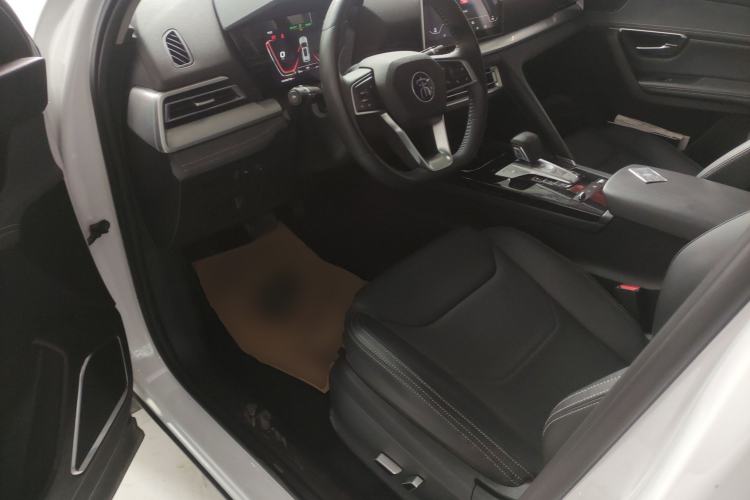 Used BYD Song Pro New Energy 2019 EV High-Power Luxury Model
