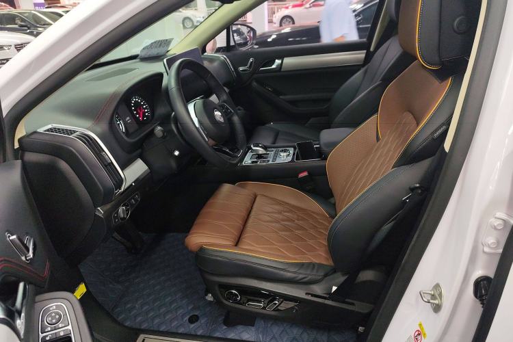 Used BYD Tang New Energy 2020 DM 2.0T Dual-Engine All-Wheel Drive Prestige 7-Seater China VI Standard
