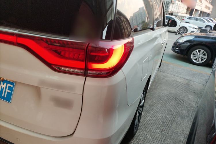 Used GAC Trumpchi M8 2020 390T Deluxe Edition
