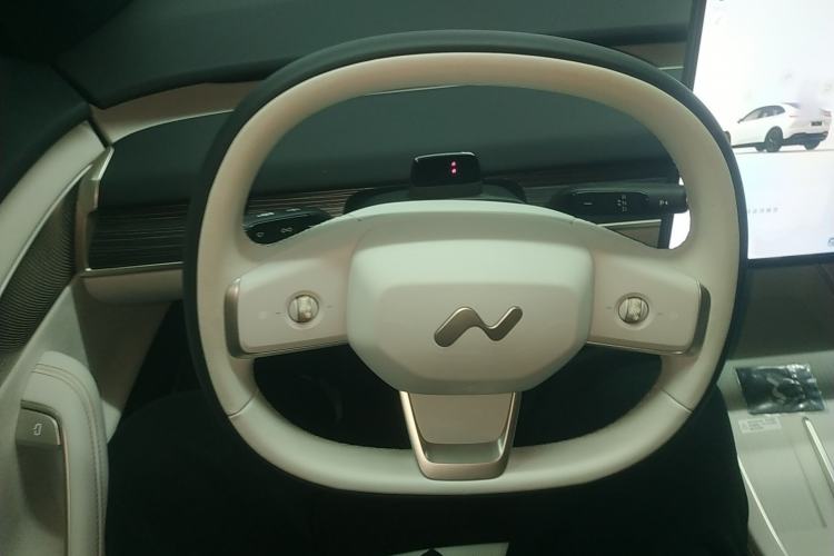 Used ONVO L60 2024 60 kWh Rear-Drive Version