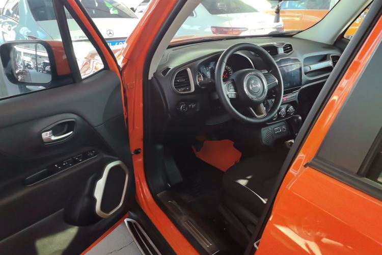 Used  Renegade 2017 180T Automatic High-Energy Version