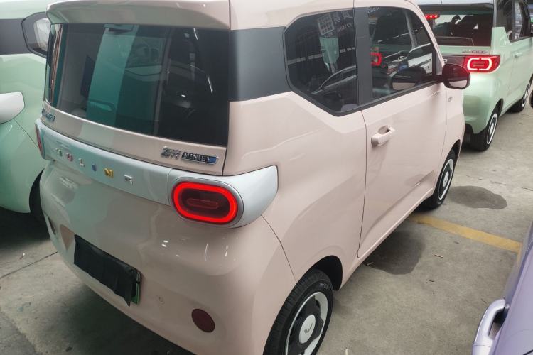 Used Wuling Hongguang MINIEV 2024 3rd Generation 215km Youth Edition
