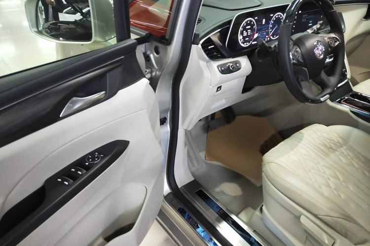 Used Buick GL8 2021 ES Landtrek 653T Comfort Edition
