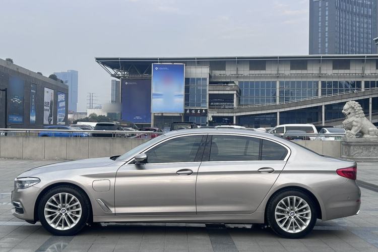 Used BMW 5 Series New Energy 2020 Mileage Upgrade Version 530Le Luxury Package
