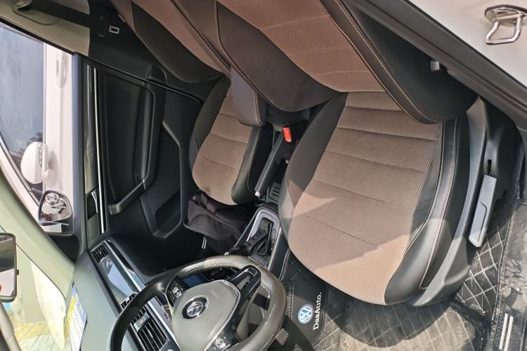 Used Volkswagen C-TREK 2018 1.5L Automatic Comfort Model
