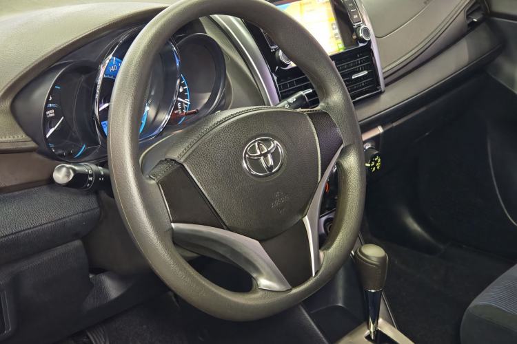 TDK.VehicleDetails.img