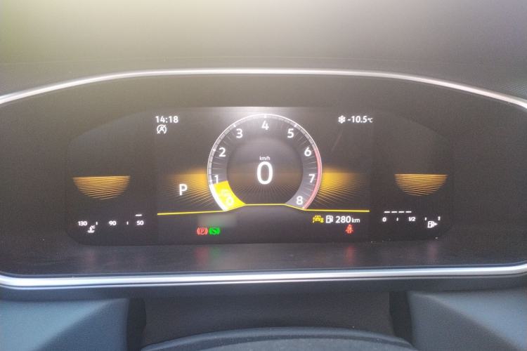 Used Volkswagen Tharu 2023 300TSI Two-Wheel-Drive Moonlight Edition
