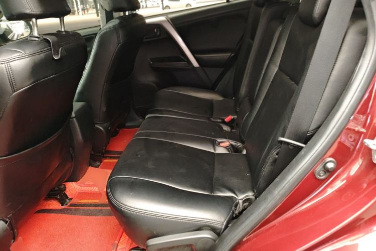 Used Toyota RAV4 2019 2.0L CVT Two-Wheel Drive Pioneer Edition China V Standard