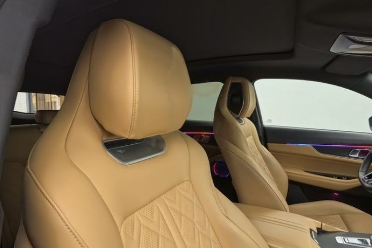 Used Changan UNI-K 2021 2.0T All-Wheel Drive Prestige Version
