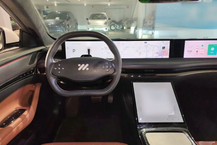 Used  L7 2022 Pro Model
