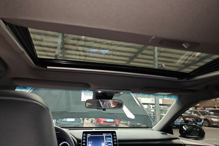 Used Toyota Avalon 2019 2.0L Luxury Edition China VI Standard
