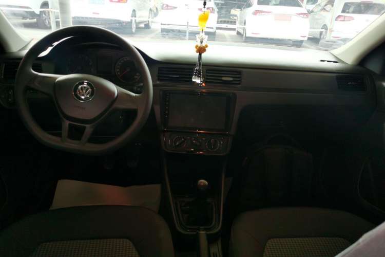 Used Volkswagen Santana 2019 1.5L Manual Fashion Edition China VI Standard
