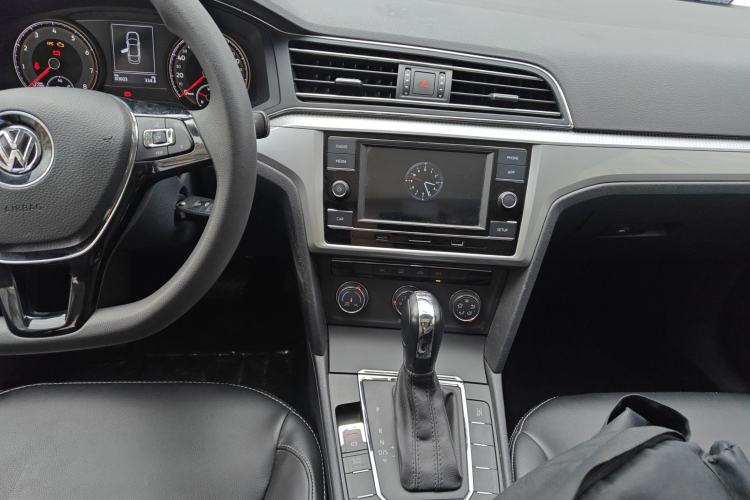 Used Volkswagen Lamando 2019 230TSI DSG Vision Edition China VI Standard
