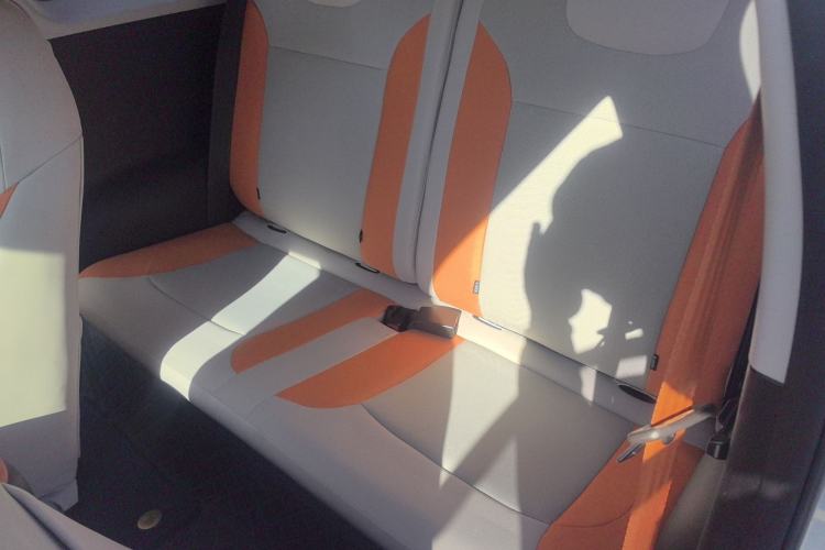 Used  Lumin 2023 301km Honey Dew Edition
