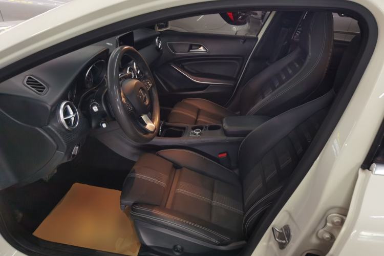 Used Mercedes-Benz A-Class 2018 A 200 Fashion Model
