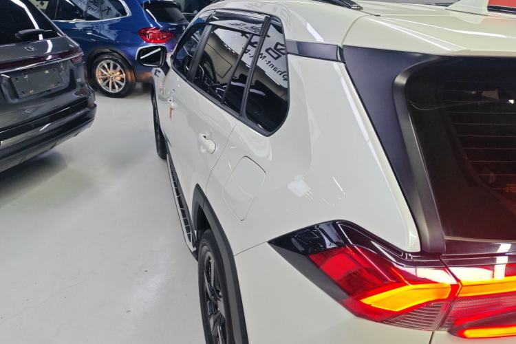 Used Toyota RAV4 2020 Dual-Engine 2.5L E-CVT 4x4 Elite PLUS Edition
