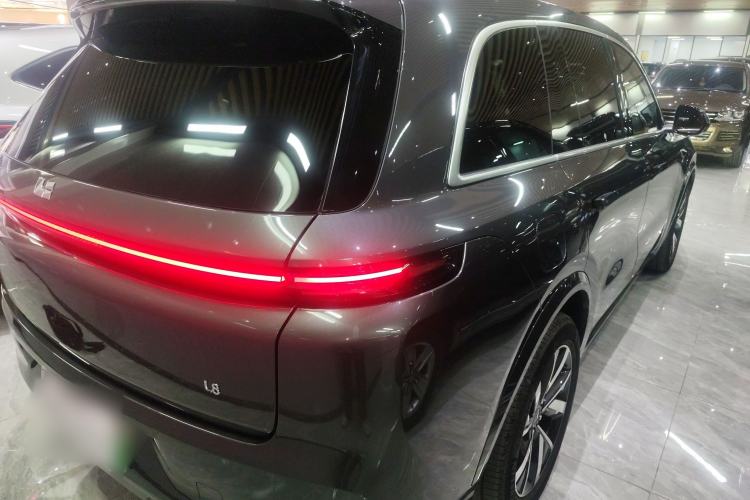 Used Li Auto L8 2023 Air model
