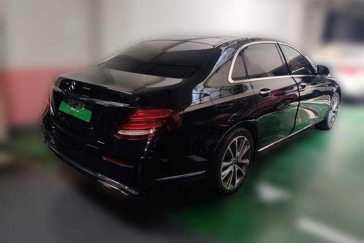 Used Mercedes-Benz E-Class 2018 Facelift E 300 L Luxury Edition
