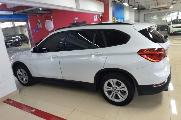Used BMW X1 2016 sDrive18Li Premium Edition
