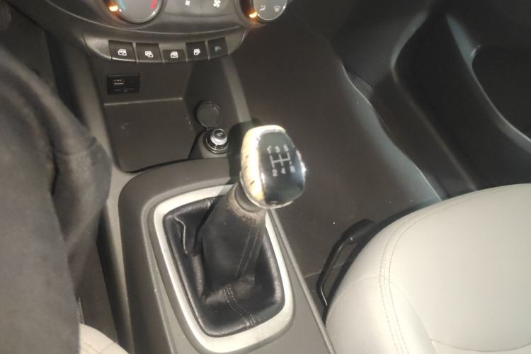 Used Chevrolet Sail 2015 Sail 3 1.5L Manual Happiness Edition
