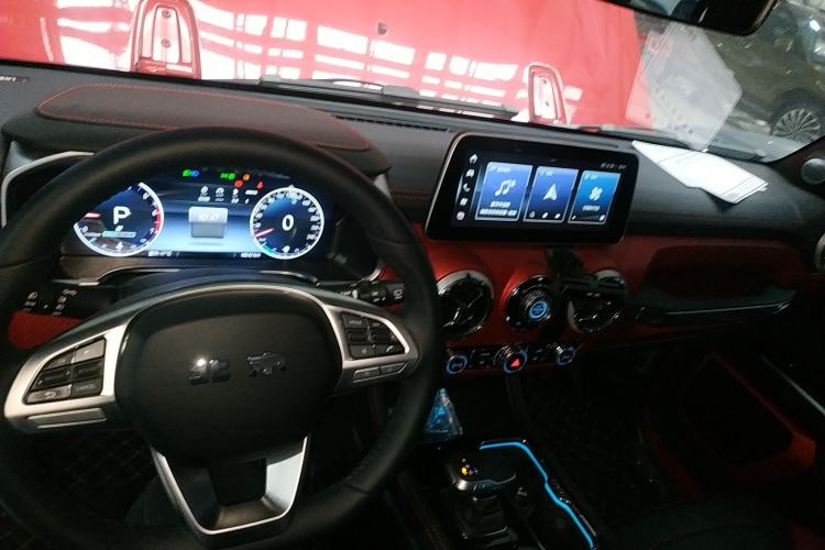 Used  BJ40 2023 2.0T Automatic Four-Wheel Drive Urban Hunter Edition Chivalrous Type