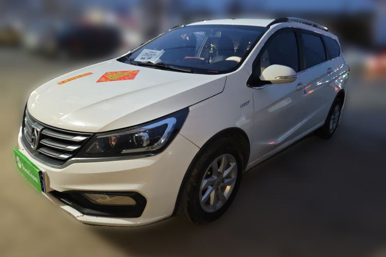 Used Baojun 310W 2017 1.5L Manual Fashion Model China V