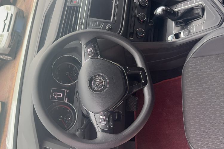 Used Volkswagen Tiguan L 2017 330TSI Automatic Two-Wheel Drive Luxury Edition
