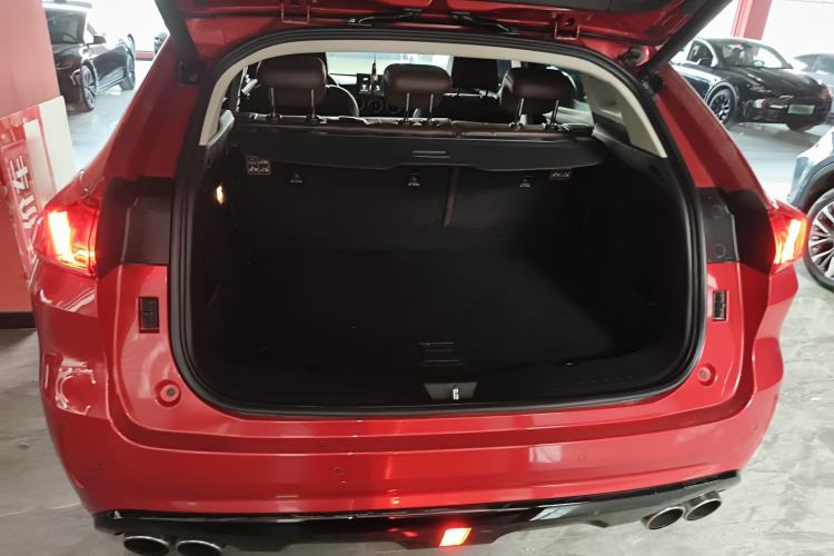 Used Wey VV5 2017 2.0T Ultra-Luxury Version
