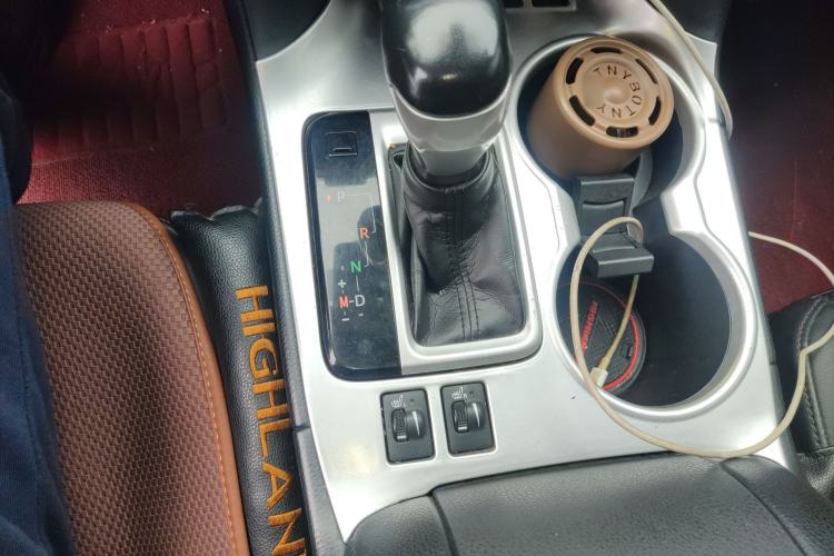 Used Toyota Highlander 2018 2.0T Four-Wheel Drive Luxury Edition 7 Seats China V Emission Standard