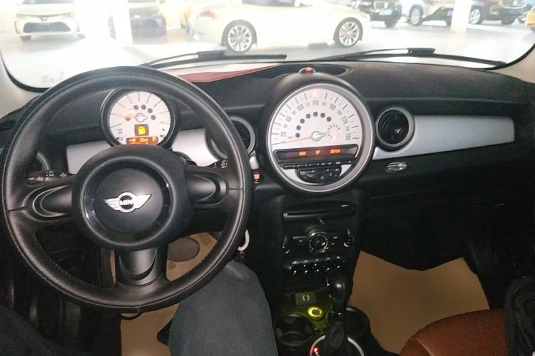 Used  MINI 2011 1.6L ONE