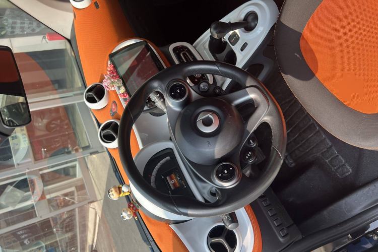 Used  fortwo 2015 1.0L 52 kW Hardtop Passion Edition
