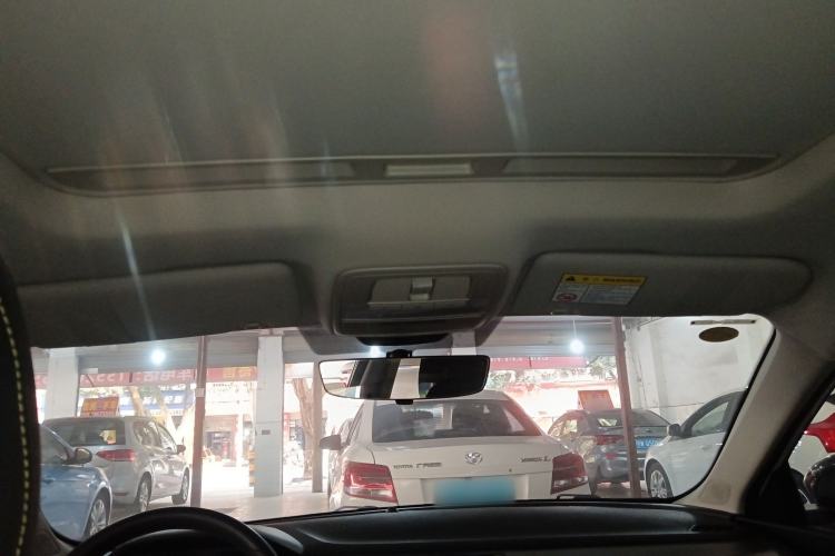 Used Roewe i5 2021 1.5L CVT Platinum Edition
